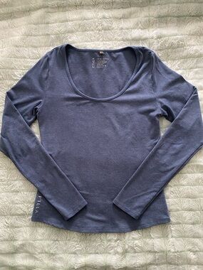 P'tula Women's Long-Sleeve Scoop Neck Top — Blue, Small